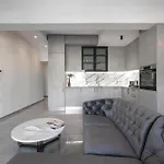 Apartman 8, Nilie Hospitality Mgmt