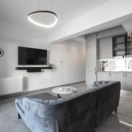 8, Nilie Hospitality Mgmt *